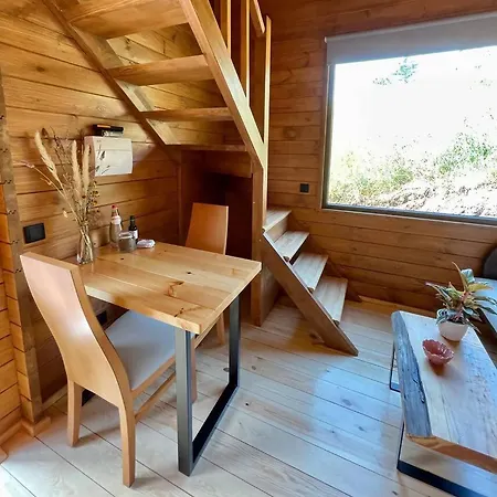 Luxusní stan Mountain Eco Shelter 6 *