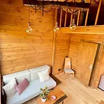 Mountain Eco Shelter 6 * Funchal (Madeira)