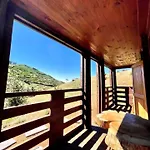 Mountain Eco Shelter 6 * Funchal