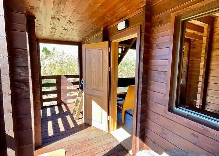 Mountain Eco Shelter 6