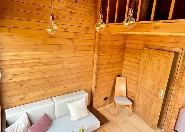 Mountain Eco Shelter 6 * Funchal (Madeira)
