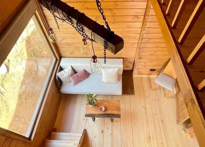 Luxusní stan Mountain Eco Shelter 6